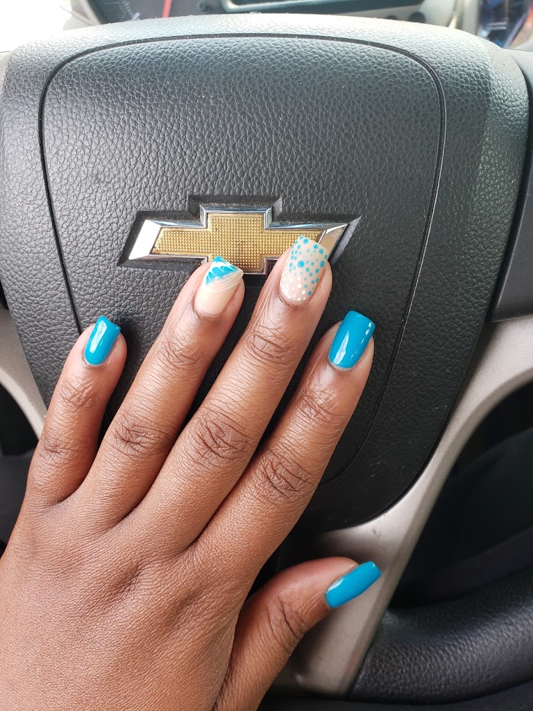 Sola Salon Studios 60643