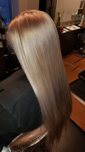 Hair Salon «r salon», reviews and photos, 1940 E Camelback Rd, Phoenix, AZ 85016, USA