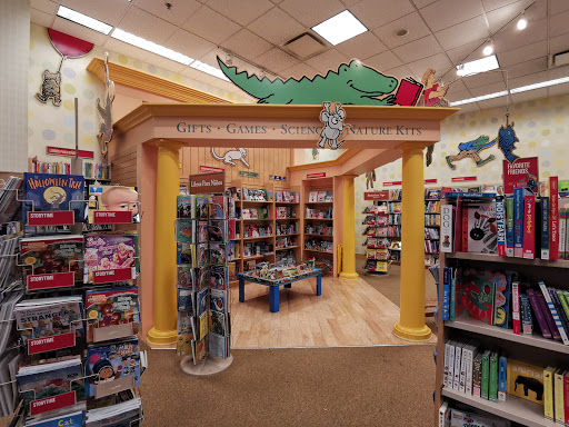 Barnes & Noble image