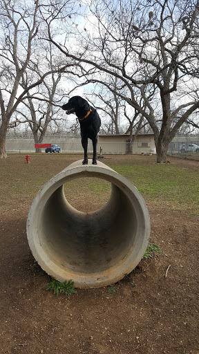 Public Golf Course «Starcke Park Golf Course», reviews and photos, 650 River Dr W, Seguin, TX 78155, USA