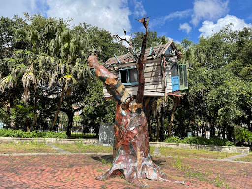 Hurricane Katrina Sculpture - House In A Tree, 1101 Convention Center Blvd, New Orleans, LA 70130