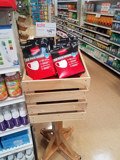 Supermarket «Giant Eagle Supermarket», reviews and photos, 5461 New Albany Rd W, New Albany, OH 43054, USA