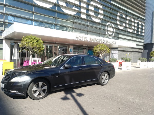 Transfers Granada, vehículos de alquiler con conductor.