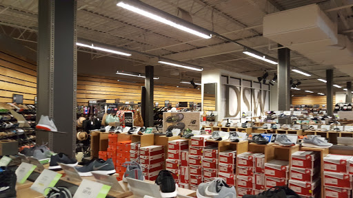 Shoe Store «DSW Designer Shoe Warehouse», reviews and photos, 8236 MN-7, St Louis Park, MN 55426, USA