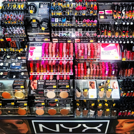 Beauty Supply Store «J & J Beauty Supply», reviews and photos, 2468 M.L.K. Jr Dr SW, Atlanta, GA 30311, USA