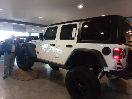 Chrysler Dealer «AutoNation Chrysler Jeep Broadway», reviews and photos, 5445 S Broadway, Littleton, CO 80121, USA