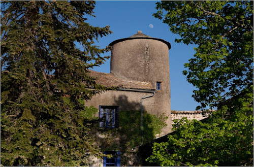 Agence de location de maisons de vacances French Escapes Salles