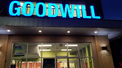 Thrift Store «Goodwill - Minneapolis», reviews and photos
