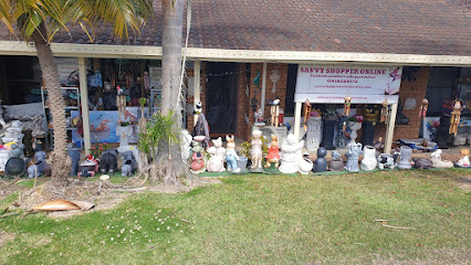 Figurine shop