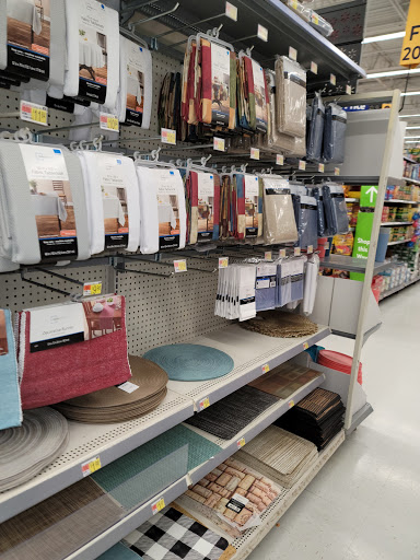 Discount Store «Walmart», reviews and photos, 55 Brooksby Village Way, Danvers, MA 01923, USA