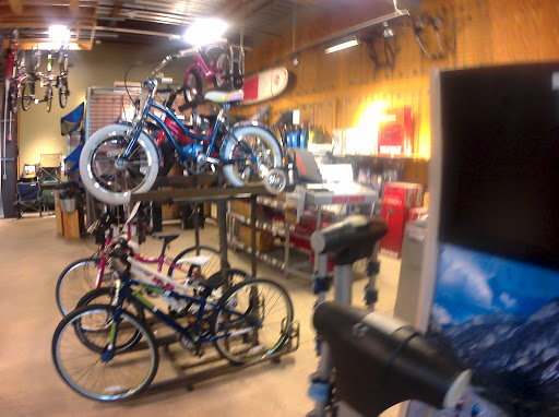 Camping Store «REI», reviews and photos, 412 S 27th St, Pittsburgh, PA 15203, USA