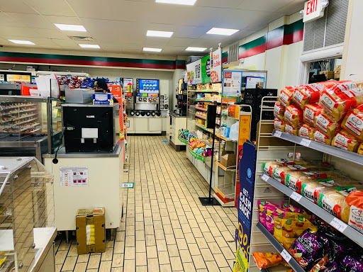 7-Eleven, 401 Amboy Ave, Woodbridge, NJ 07095, USA, 