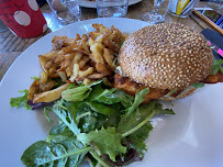 Hamburger du Restaurant familial Chez Dan à Saint-Julien-en-Born - n°6