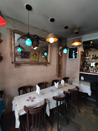 Atmosphère du Restaurant éthiopien Restaurant Godjo à Paris - n°3