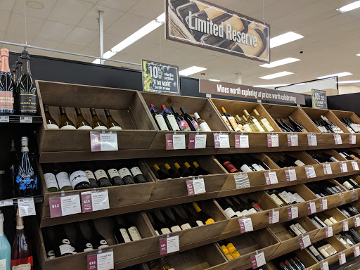 Grocery Store «Food Lion», reviews and photos, 1720 N Croatan Hwy, Kill Devil Hills, NC 27948, USA