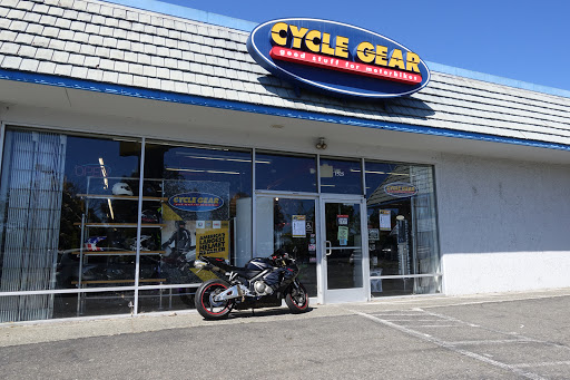 Cycle Gear, 1525 Holiday Ln, Fairfield, CA 94534, USA, 