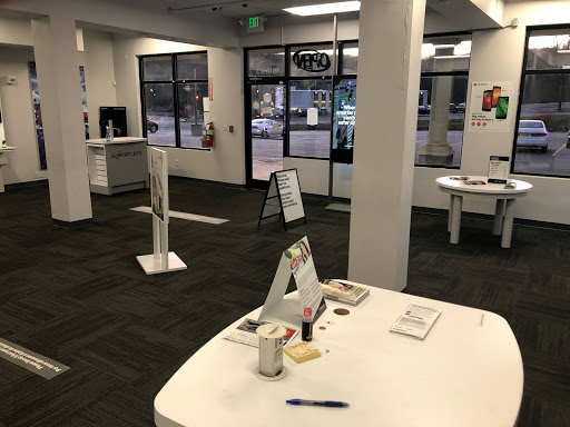 Cell Phone Store «GoWireless Verizon Authorized Retailer», reviews and photos, 15 Sullivan Ave #3, Liberty, NY 12754, USA