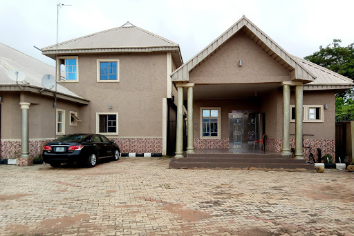 Victorio Hotel, Ihumudumu Primary School, Isibhelua Quarter, Ekpoma, Nigeria, Hostel, state Edo