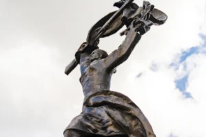 Памятник «Каховка» image