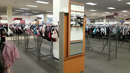 Clothing Store «Burlington Coat Factory», reviews and photos, 3050 N 5th Street Hwy, Reading, PA 19605, USA