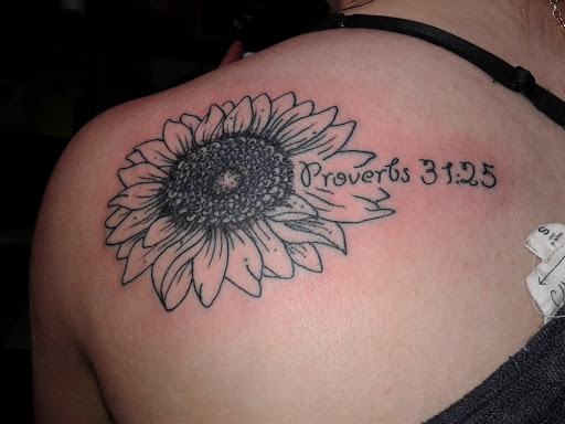 Tattoo Shop «Mystic Marks Tattoo Co», reviews and photos, 316 N LBJ Dr, San Marcos, TX 78666, USA