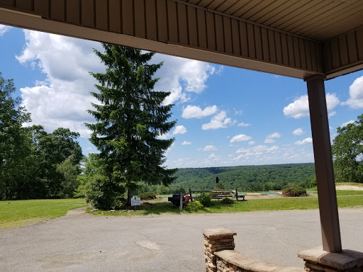 Golf Driving Range «Lucky Hills Golf Course», reviews and photos, 136 Warren Rd, Franklin, PA 16323, USA