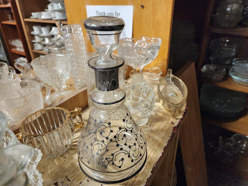 Thrift Store «Jonnycake Center of Westerly», reviews and photos