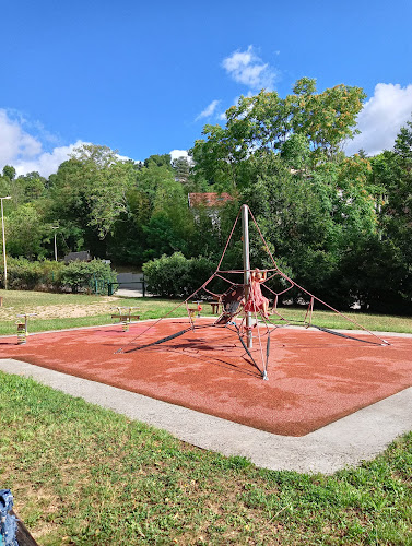 Parc jeux enfants à Neyron