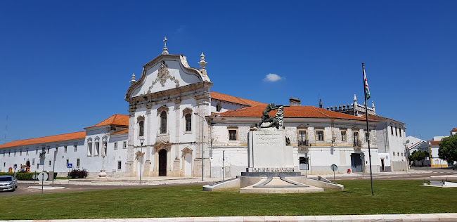 Lgo Dragões de Olivença, 7100-457 Estremoz, Portugal