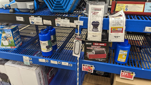 Hardware Store «Harbor Freight Tools», reviews and photos, 32706 John R Rd, Madison Heights, MI 48071, USA