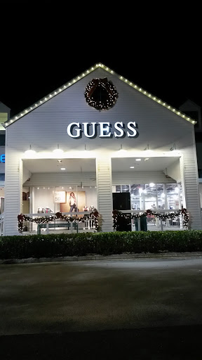 Outlet Mall «Sanibel Outlets», reviews and photos, 20350 Summerlin Rd, Fort Myers, FL 33908, USA