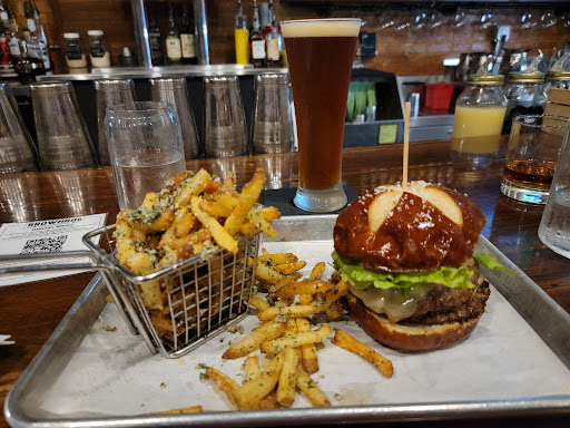 Restaurant «Browndog Treats, Drinks, & Eats», reviews and photos, 120 E Main St, Northville, MI 48167, USA