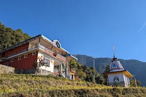 Dhauladhar hills homestay image