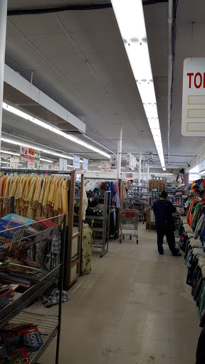 Thrift Store «Village Discount Outlet Store 06», reviews and photos, 2706 165th St, Hammond, IN 46323, USA