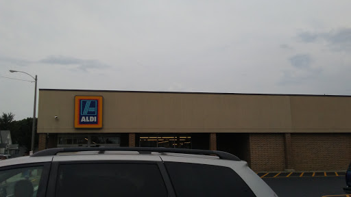 Supermarket «ALDI», reviews and photos, 1441 S 35th St, Milwaukee, WI 53215, USA