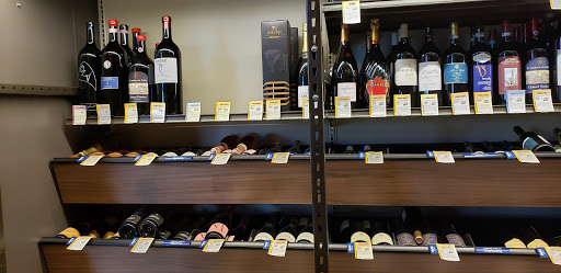 Wine Store «Total Wine & More», reviews and photos, 7925 N Blackstone Ave, Fresno, CA 93720, USA