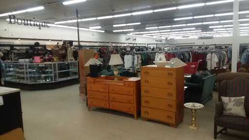 Thrift Store «The Salvation Army Family Store & Donation Center», reviews and photos, 66011 Van Dyke, Washington, MI 48095, USA