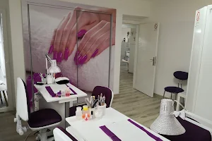 Frizersko-kozmetički salon "only IN" image