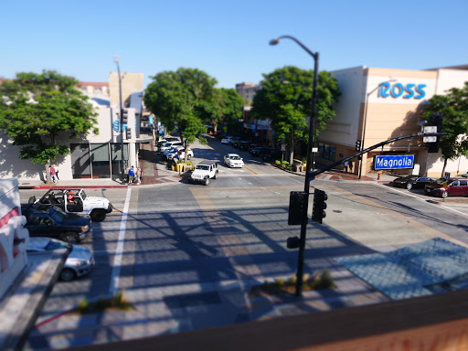 Clothing Store «Ross Dress for Less», reviews and photos, 349 N San Fernando Blvd, Burbank, CA 91502, USA