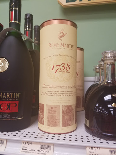 Liquor Store «Wine & Spirits», reviews and photos, 987 Wayne Ave, Chambersburg, PA 17201, USA