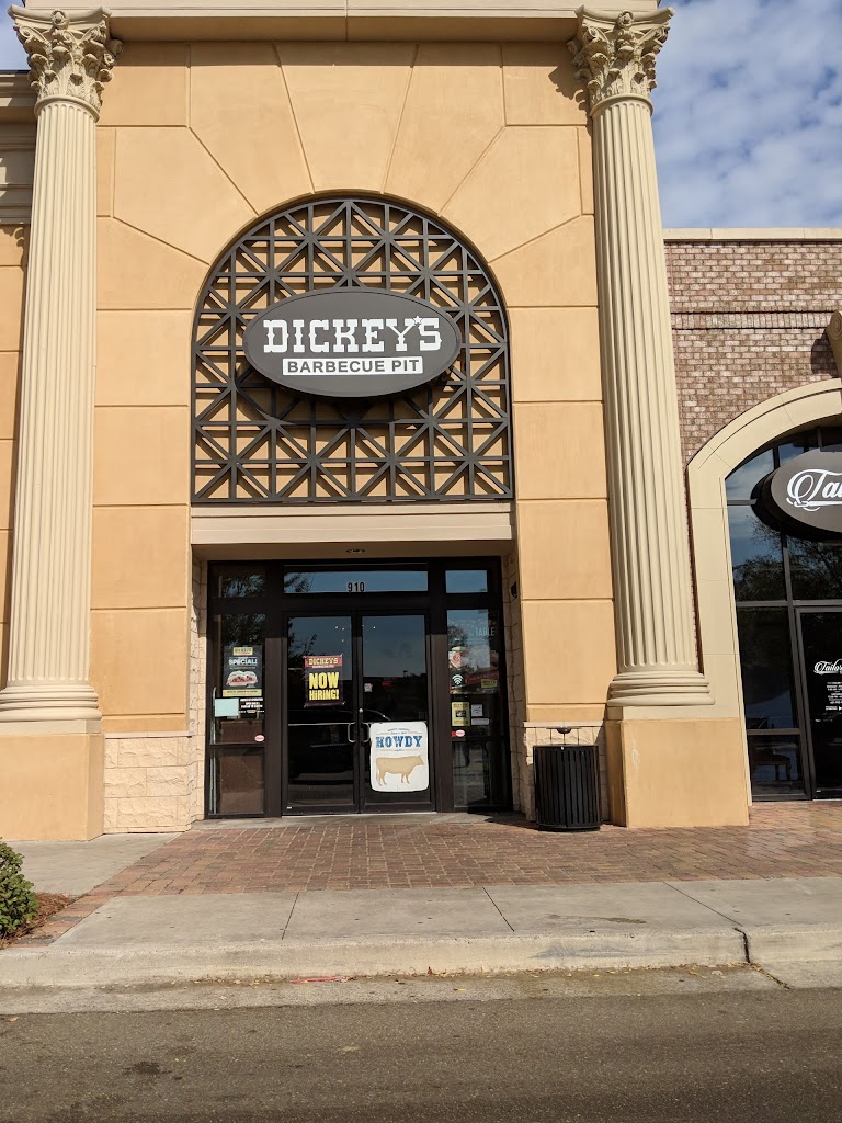 Dickey's Barbecue Pit 39110
