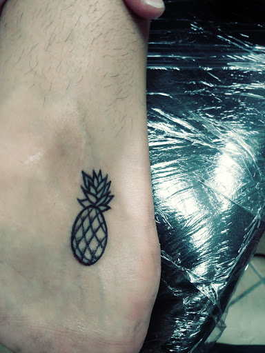 Tattoo Shop «Island Ink Tattoo», reviews and photos, 1215 Miracle Strip Pkwy SE, Fort Walton Beach, FL 32548, USA