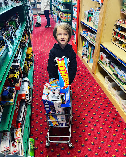 Toy Store «Phillips Toy Mart», reviews and photos, 5207 Harding Pike, Nashville, TN 37205, USA