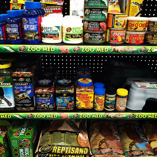 Pet Supply Store «Animal Kingdom of Santa Monica», reviews and photos, 300 Pico Blvd, Santa Monica, CA 90405, USA