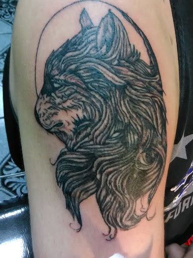 Explore cat paw print tattoo ideas, creative tattoo ideas in Los Angeles, available at SIMPLY INK