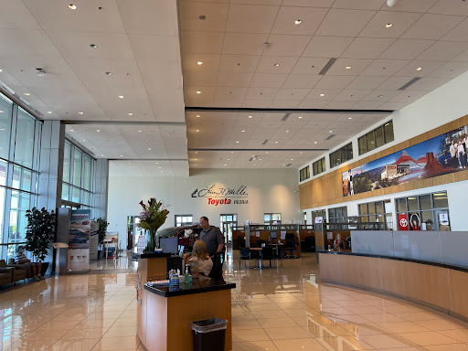 Toyota Dealer «Larry H. Miller Toyota Peoria», reviews and photos, 8633 W Bell Rd, Peoria, AZ 85382, USA