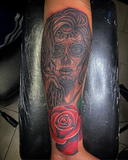 Explore hawaiian tattoos ideas, creative tattoo ideas in Passaic, available at District 36 Tattoo Parlor