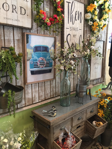 Florist «C J Lilly & Company», reviews and photos, 128 W Mulberry St, Collierville, TN 38017, USA