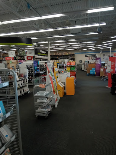 Office Supply Store «Staples», reviews and photos, 105 Banks Rd, Fayetteville, GA 30214, USA