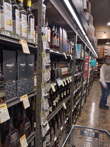 Shopping Mall «Bayshore Town Center», reviews and photos, 5800 N Bayshore Dr, Glendale, WI 53217, USA